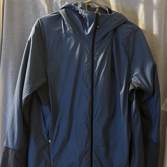 ☁️🌫️🌨️On Running Insulator Jacket